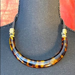 Cheetah choker adjustable